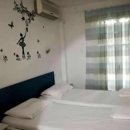 Sea Breeze Beach Apartament